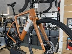 3T Bikes 3T Exploro Pro GRX 2x Vélo Gravel Orange 2022 -Composants VTT Soldes Magasin 3t exploro pro grx 2x velo gravel orange 2022 2