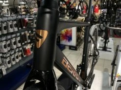 Berria Bikes BERRIA Belador Allroad HP Vélo Gravel Gold Ivory/Black Ebony 2023 -Composants VTT Soldes Magasin berria belador allroad hp velo gravel gold ivoryblack ebony 2023 2