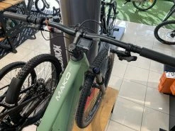 Berria Bikes BERRIA Mako Hybrid HP 6 VTTAE 720WH Green Jungle/grey Keronite 2023 19 Berria Bikes BERRIA Mako Hybrid HP 6 VTTAE 720WH Green Jungle/grey Keronite 2023 -Composants VTT Soldes Magasin berria mako hybrid hp 6 vttae 720wh green junglegrey keronite 2023 8