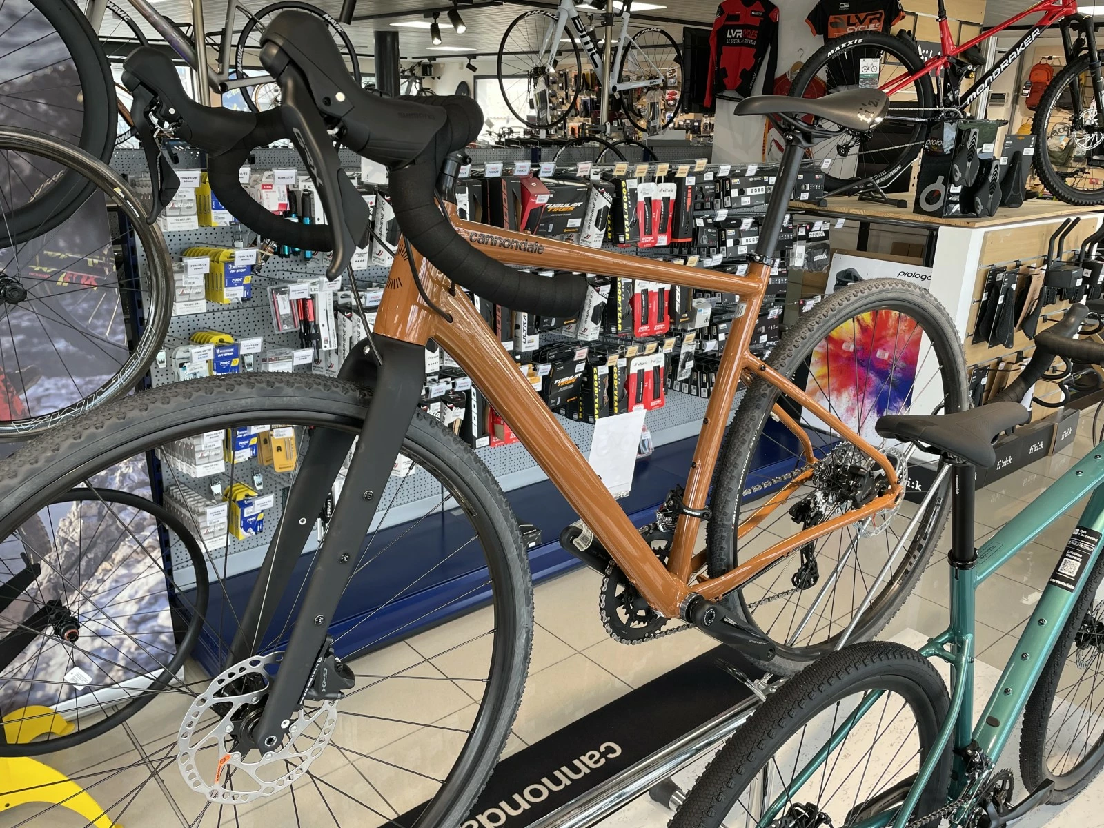 CANNONDALE Topstone 1 Vélo Gravel 2023 5 CANNONDALE Topstone 1 Vélo Gravel 2023 – Image 3