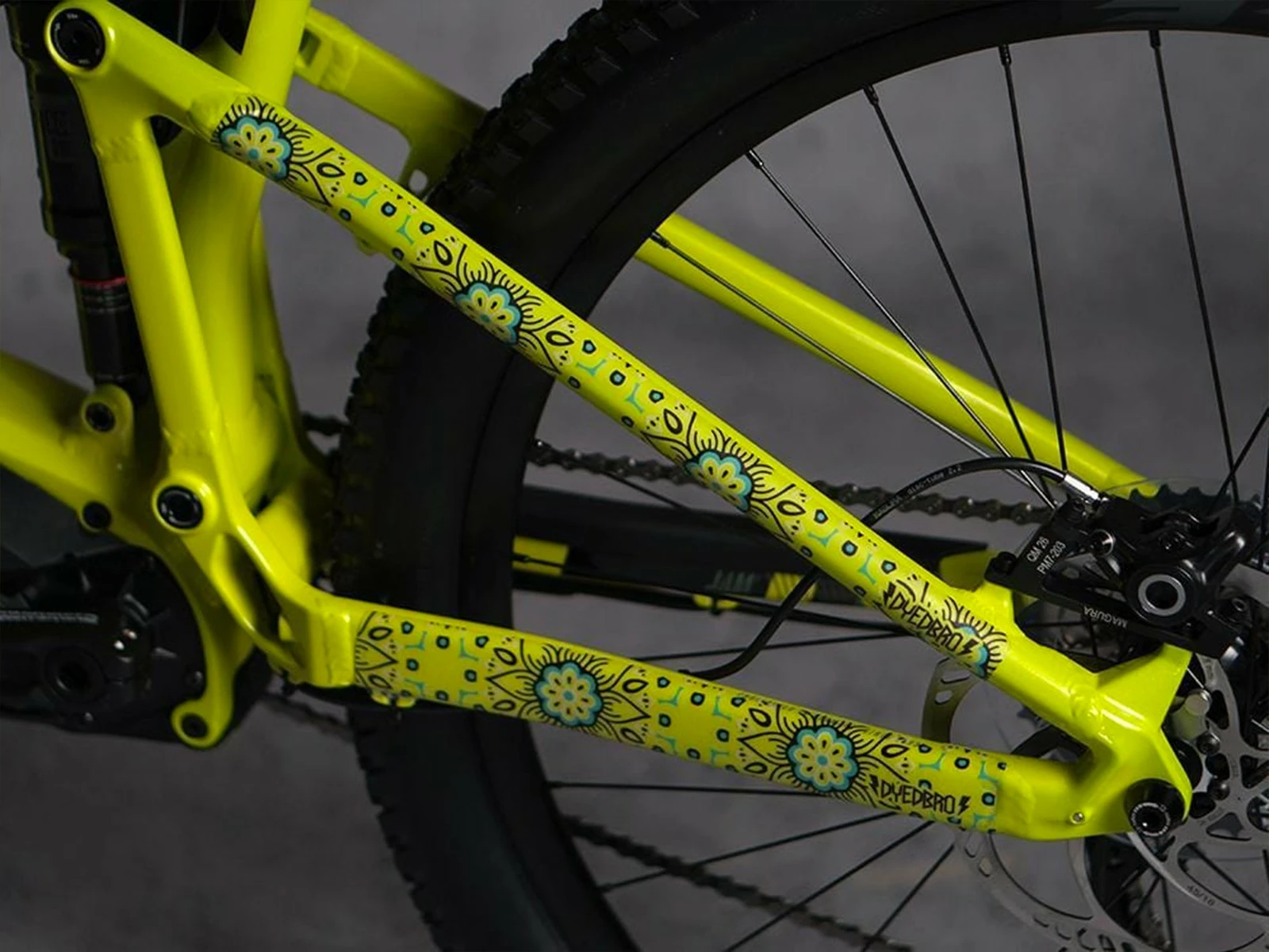 DYEDBRO “Guadalupe” Stickers De Protection De Cadre VTT 5 DYEDBRO “Guadalupe” Stickers De Protection De Cadre VTT – Image 3