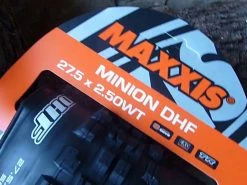 MAXXIS Minion DHF Pneu Souple MaxxGrip Dual Exo WT TR - 27,5 X 2,5 Pouces -Composants VTT Soldes Magasin maxxis minion dhf pneu souple maxxgrip dual exo wt tr 275 x 25 pouces 4