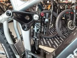 MONDRAKER Crafty R 29 VTTAE Racing Silver-graphite 2022 -Composants VTT Soldes Magasin mondraker crafty r 29 vttae racing silver graphite 2022 3