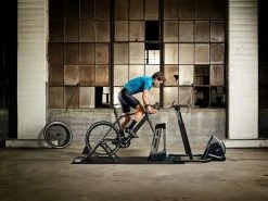 WAHOO FITNESS Home Trainer Kickr Snap Smart Compatible Kickr Climb -Composants VTT Soldes Magasin wahoo fitness home trainer kickr snap smart compatible kickr climb 2