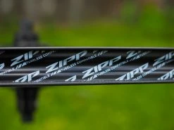 ZIPP 303 Firecrest Roues Carbone 650B Gravel Disque Tubeless 2023 -Composants VTT Soldes Magasin zipp 303 firecrest roues carbone 650b gravel disque tubeless 2023 5